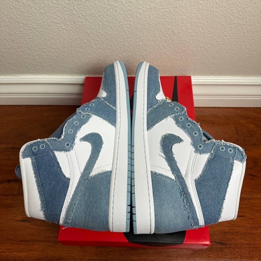 Jordan 1 Retro High OG Denim (Women's) Size 12 - Picture 5 of 8